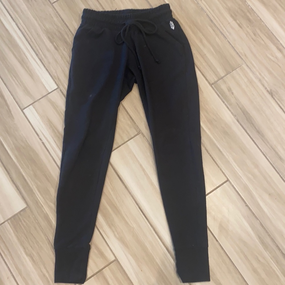 Free people movement size small black joggers